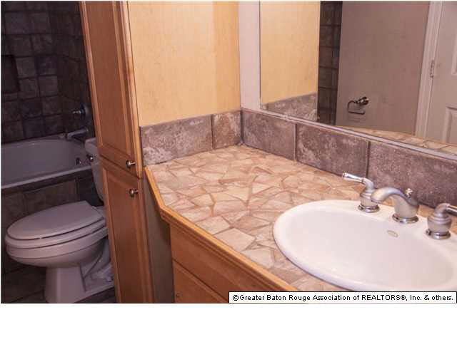 14818 Colonel Allen Court Baton Rouge, LA 70816 - Photo 11 of 16 Gallery Image 11