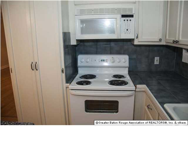 14818 Colonel Allen Court Baton Rouge, LA 70816 - Photo 3 of 16 Gallery Image 3