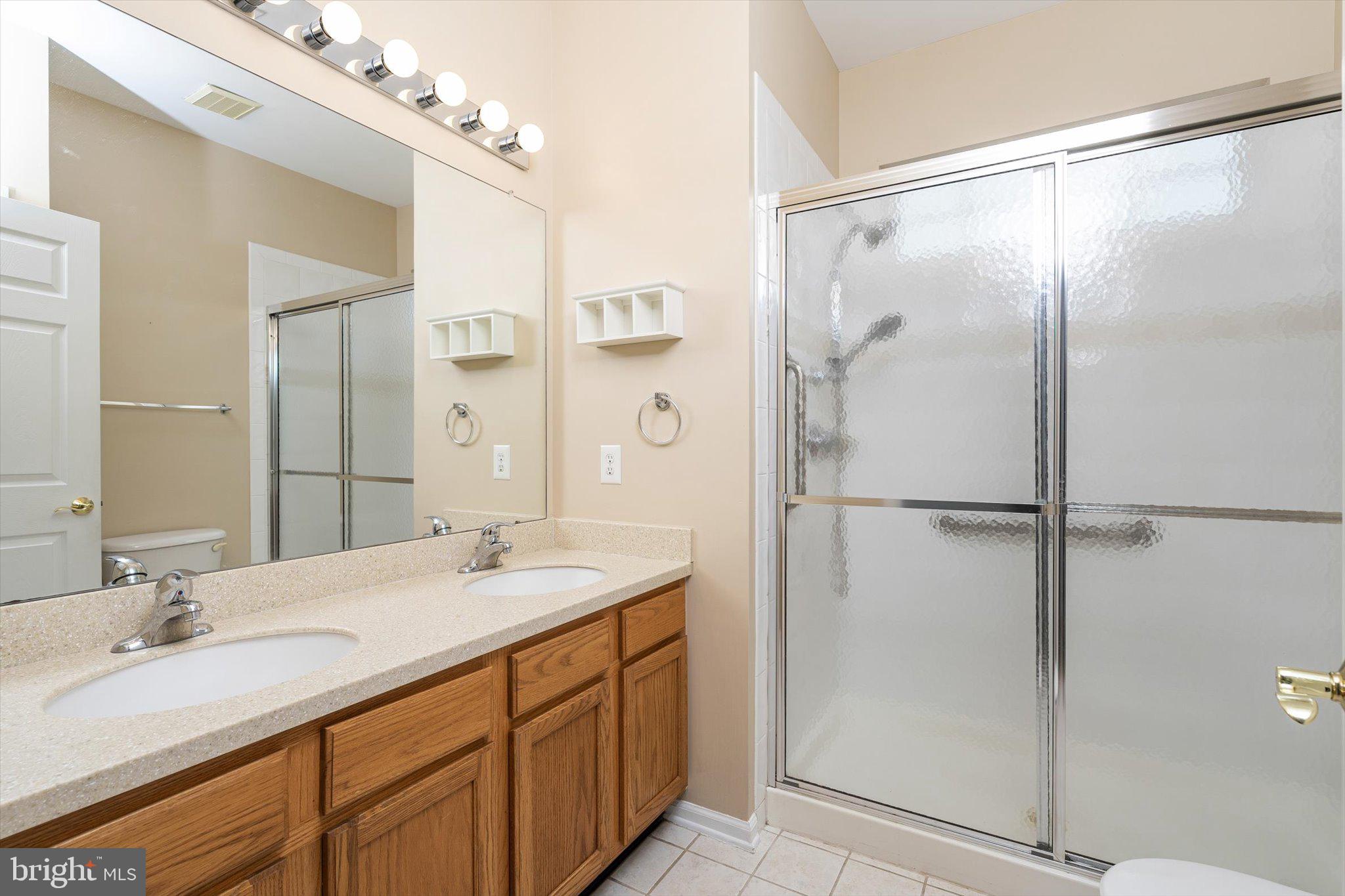 58 Goldfinch Drive Hamilton, NJ 08690 - Photo 22 of 35