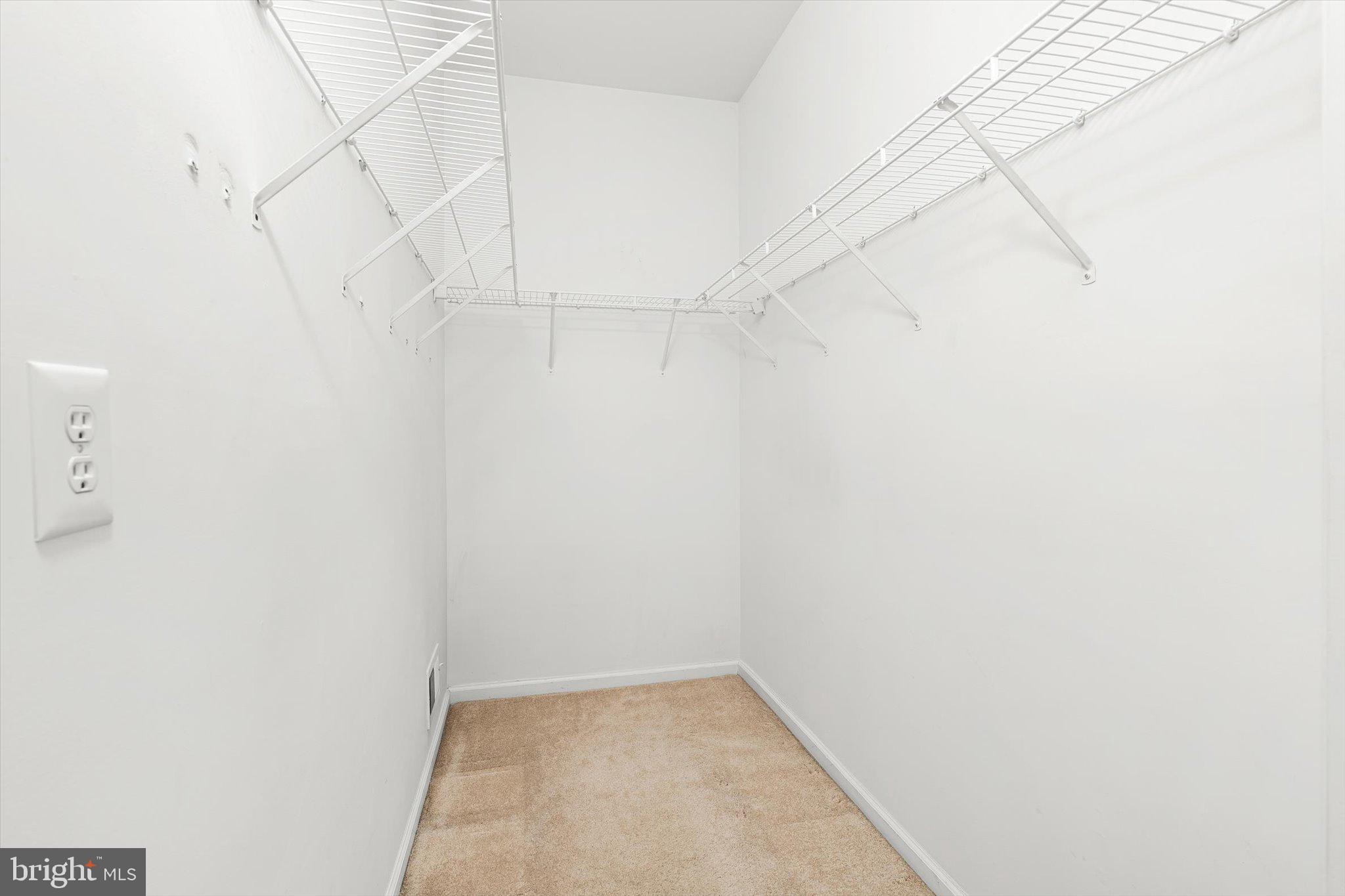 58 Goldfinch Drive Hamilton, NJ 08690 - Photo 23 of 35