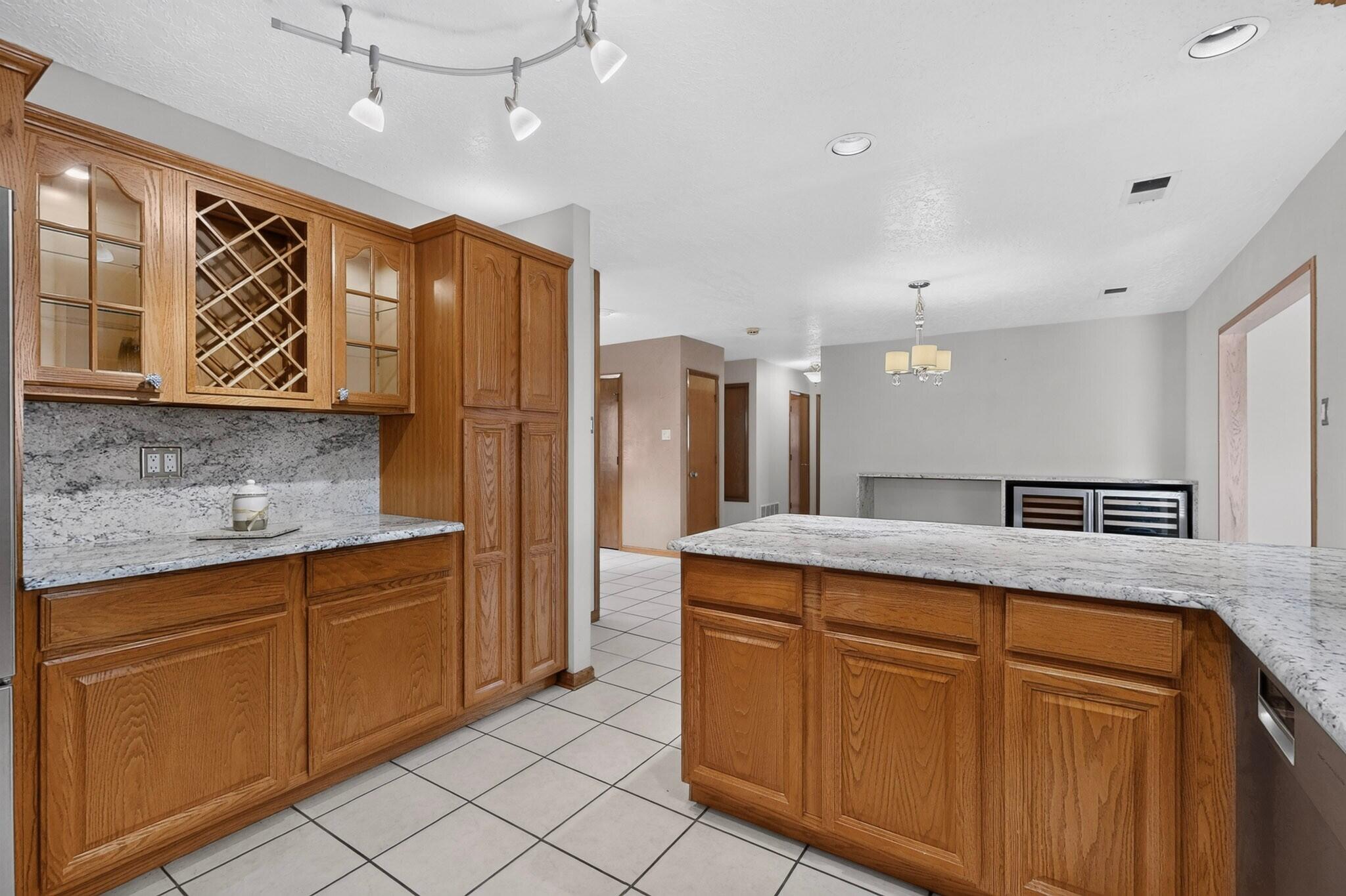 3804 33rd Circle Southeast Rio Rancho, NM 87124 - Photo 8 of 46 Gallery Image 8