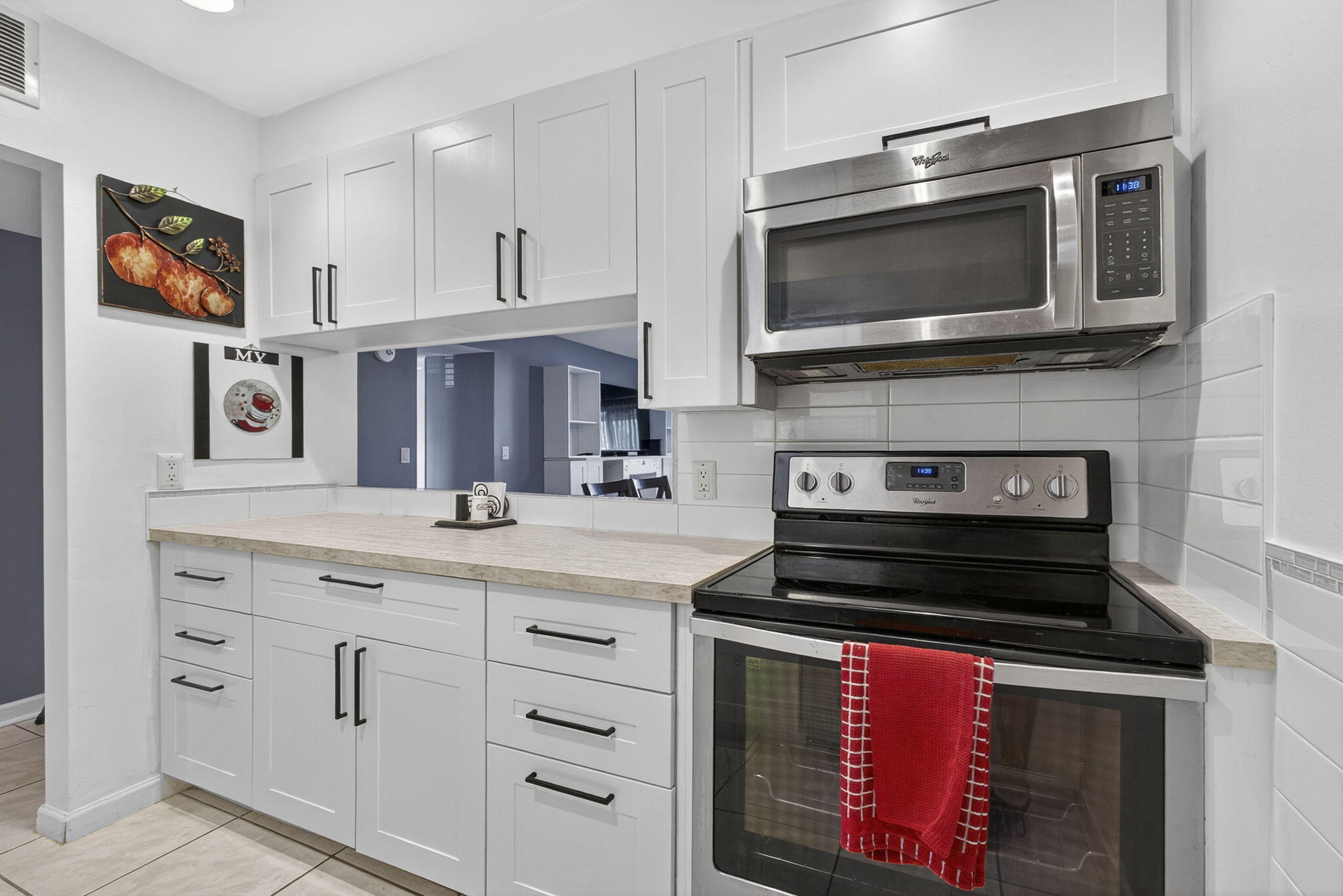 12001 Poinciana Boulevard, Unit 204 Royal Palm Beach, FL 33411 - Photo 15 of 42 Kitchen