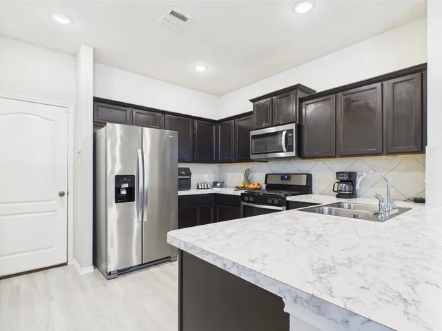 $278,000 | 12671 Taymouth Manor Drive, Unit 6, Humble, TX 77346