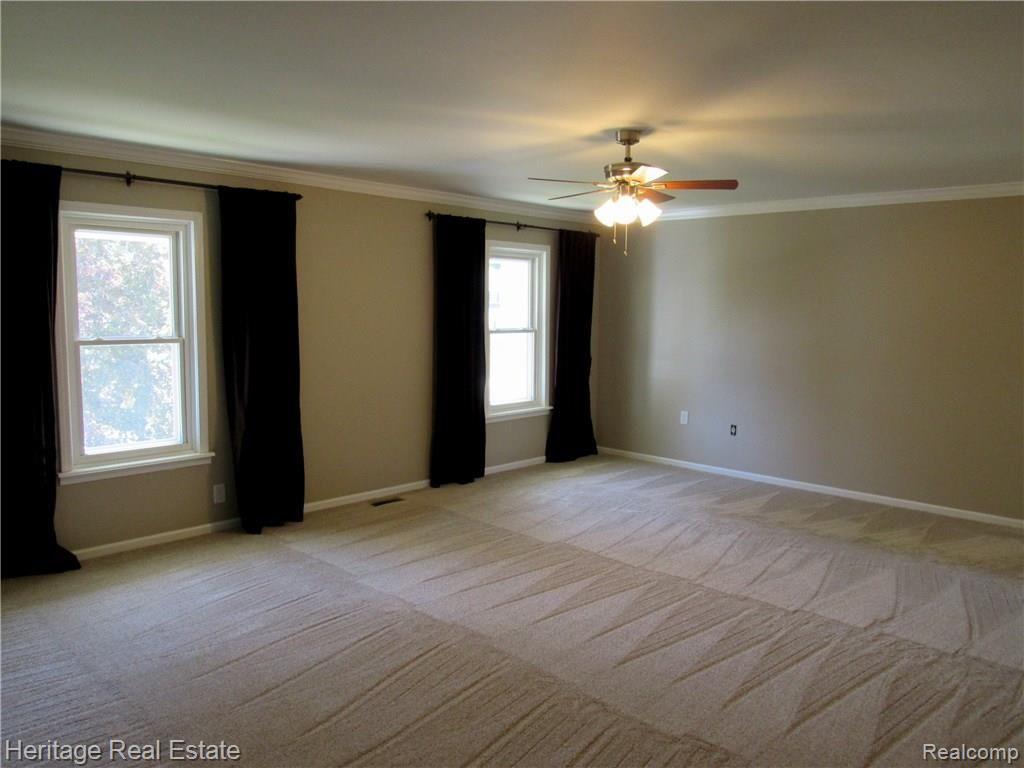 1342 North Fairview Lane Rochester, MI 48306 - Photo 19 of 39