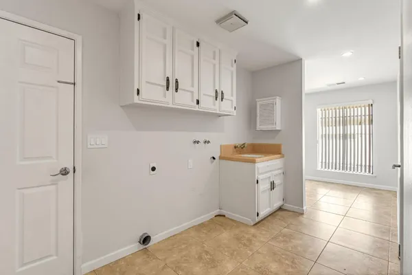 $619,000 | 493 Timmy Avenue, Clovis, CA 93612