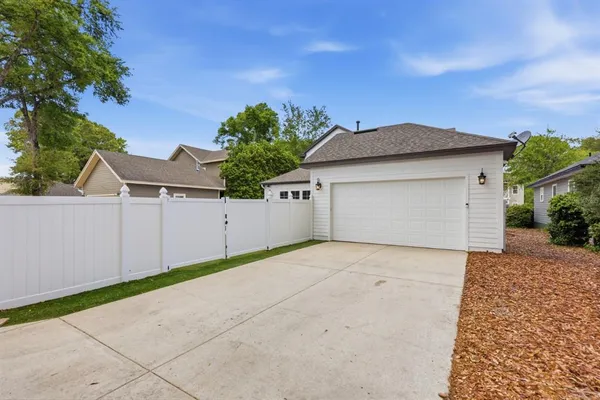 $849,911 | 13265 Southwest 6th Avenue, Newberry, FL 32669