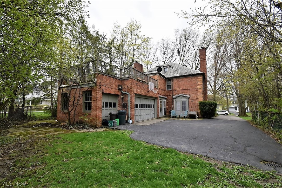 3269 Warrington Road Cleveland, OH 44120 - Photo 34 of 35 Gallery Image 34