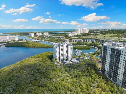 $935,000 | 420 Cove Tower Drive, Unit 804, Naples, FL 34110