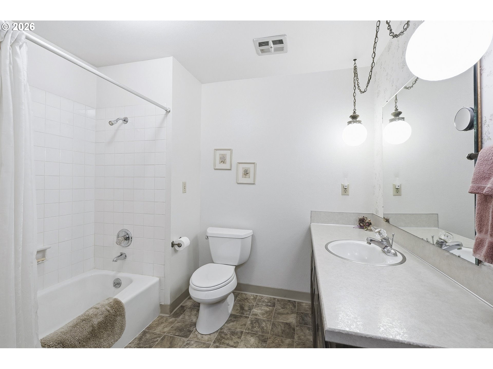 15651 South Henrici Road Oregon City, OR 97045 - Photo 14 of 42