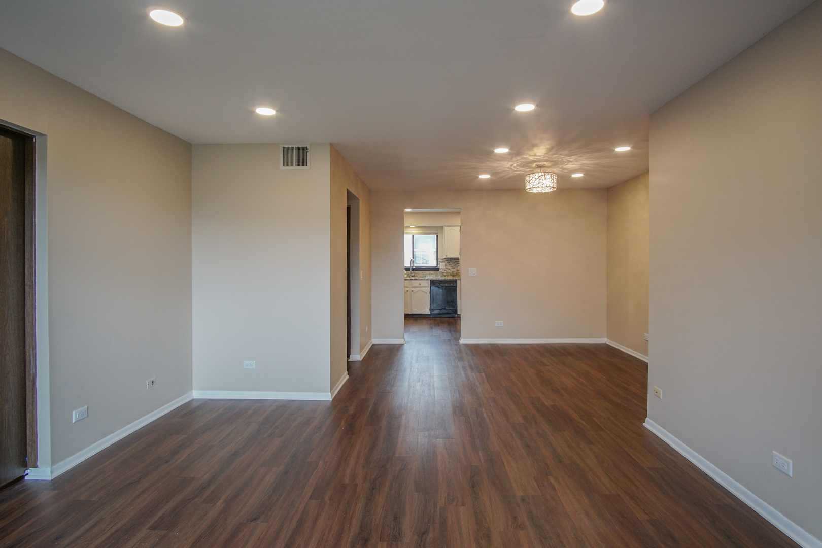 4208 Central Road, Unit 4E Glenview, IL 60025 - Photo 2 of 14