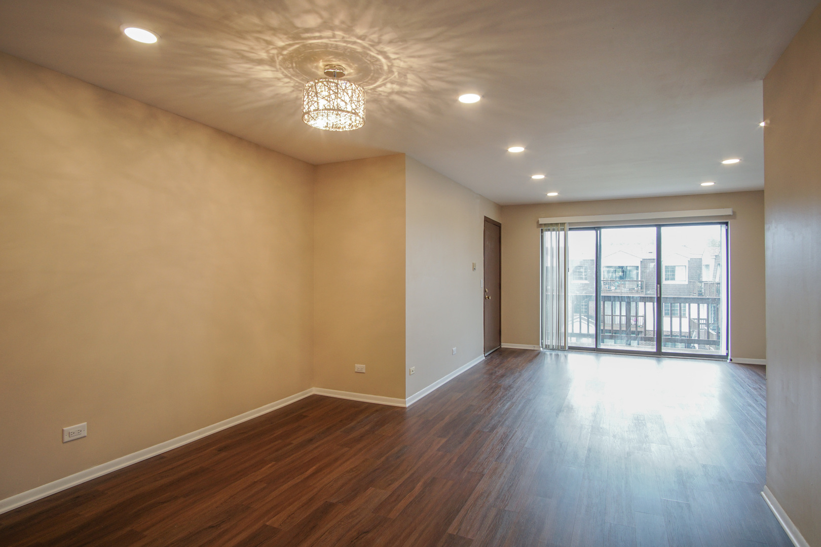 4208 Central Road, Unit 4E Glenview, IL 60025 - Photo 3 of 14