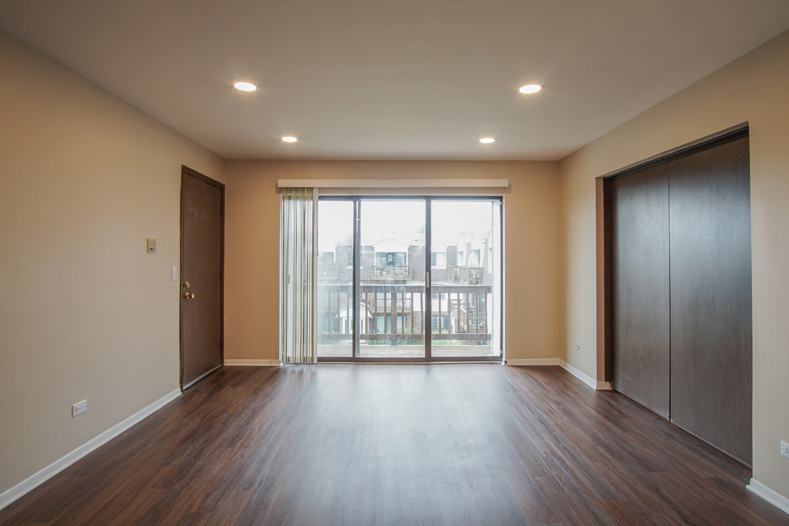 4208 Central Road, Unit 4E Glenview, IL 60025 - Photo 7 of 14
