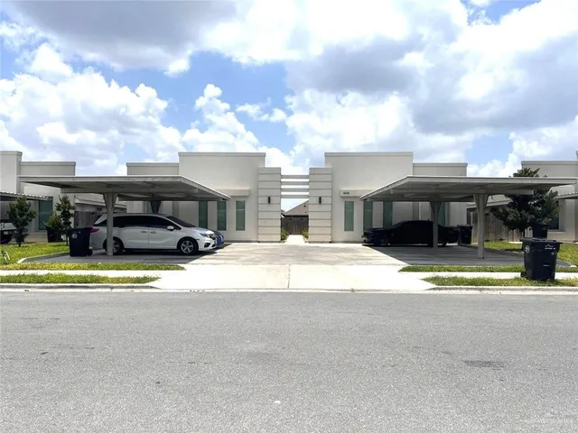 $1,050 | 1405 Alta Vista Drive, Unit 4, Weslaco, TX 78596