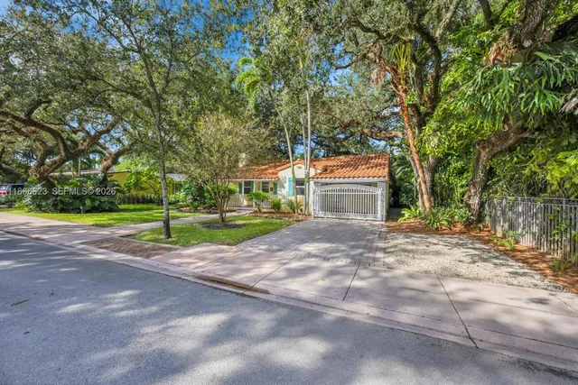 $1,349,000 | 1100 El Rado Street, Coral Gables, FL 33134