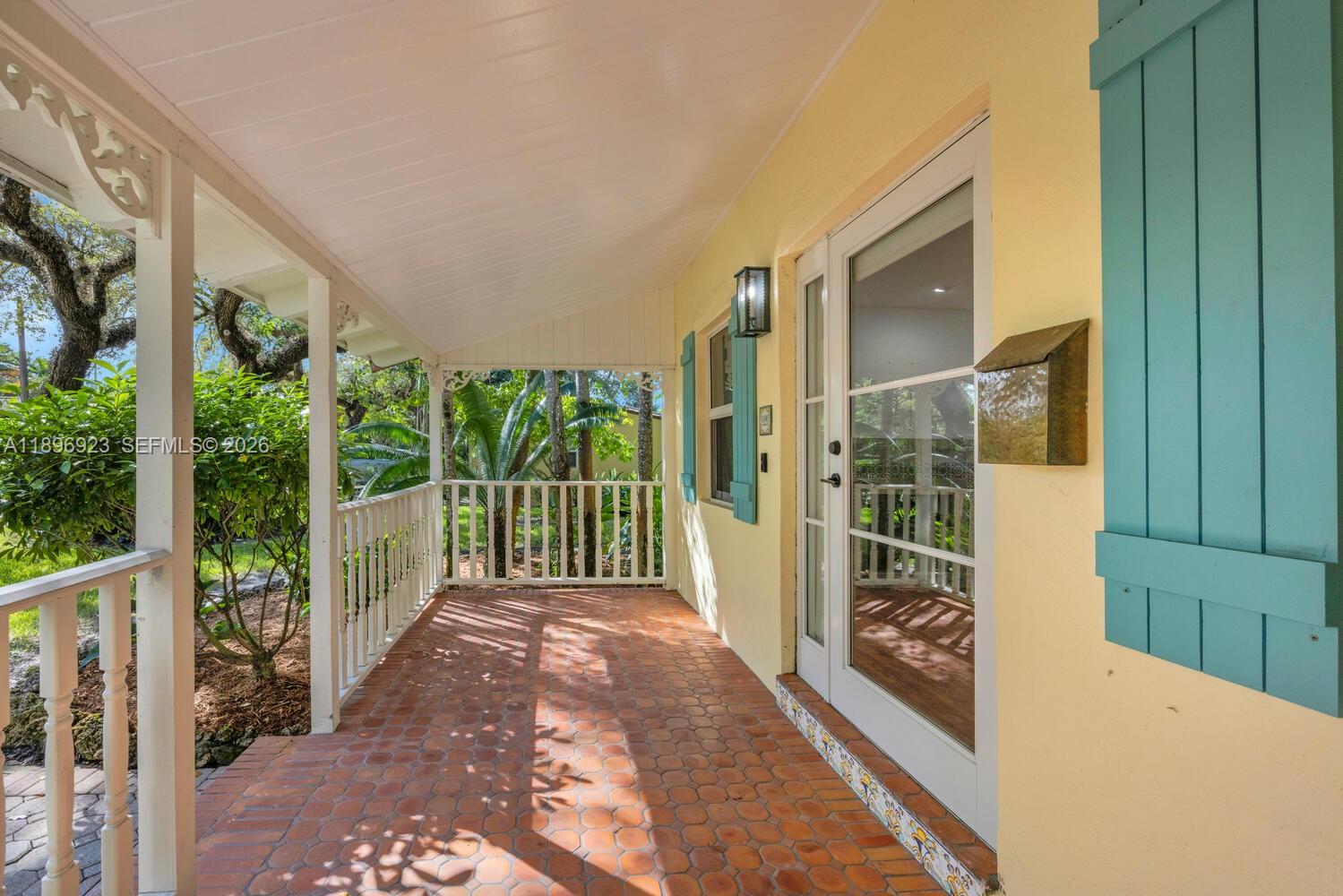 1100 El Rado Street Coral Gables, FL 33134 - Photo 6 of 31