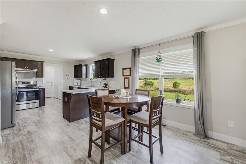 2281 Farmington Road Mocksville, NC 27028 - Photo 10 of 40