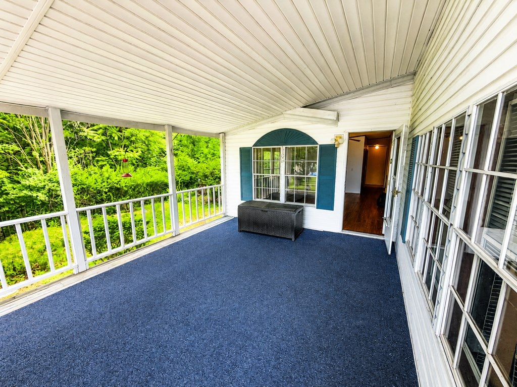 107 Jason Heights Road Galax, VA 24333 - Photo 3 of 84 Gallery Image 3