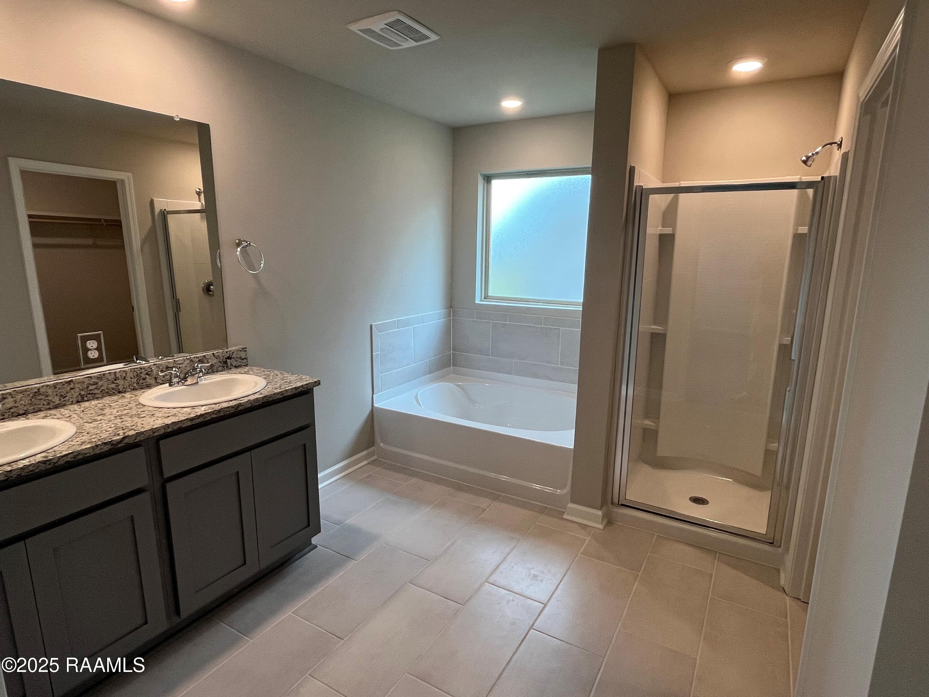 9245 Garrett Road - Upgraded Bathroom