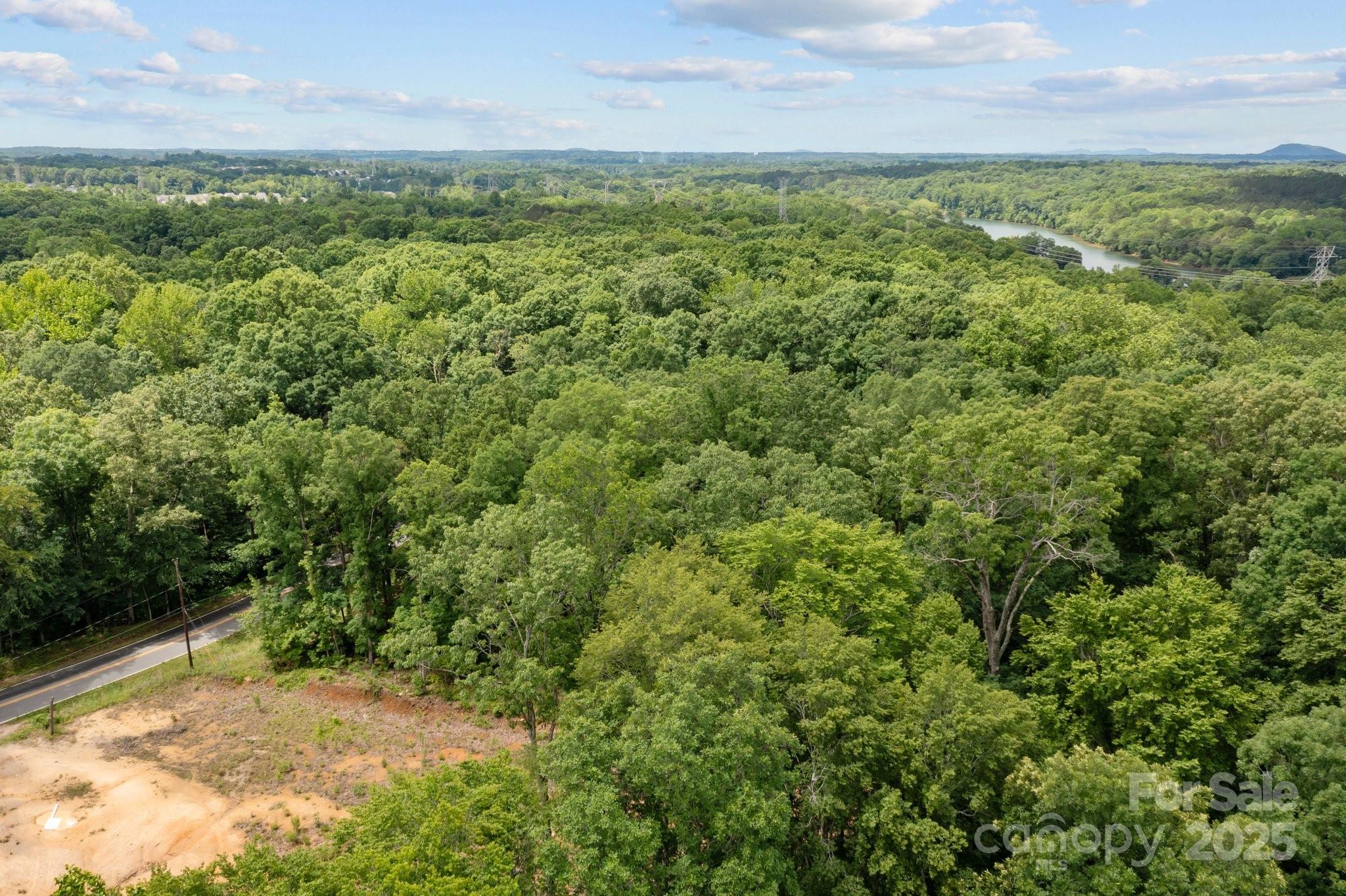 1607 Hart Road Charlotte, NC 28214 - Photo 11 of 14 a view of a yard with an outdoor space