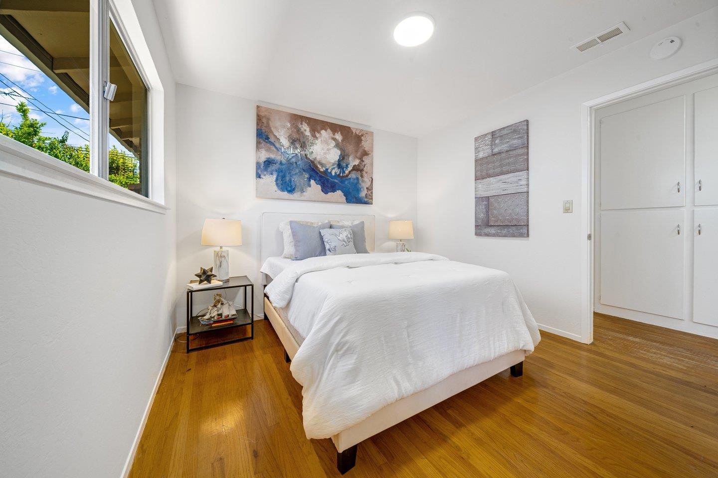 1095 South Stelling Road Cupertino, CA 95014 - Photo 18 of 34 Gallery Image 18