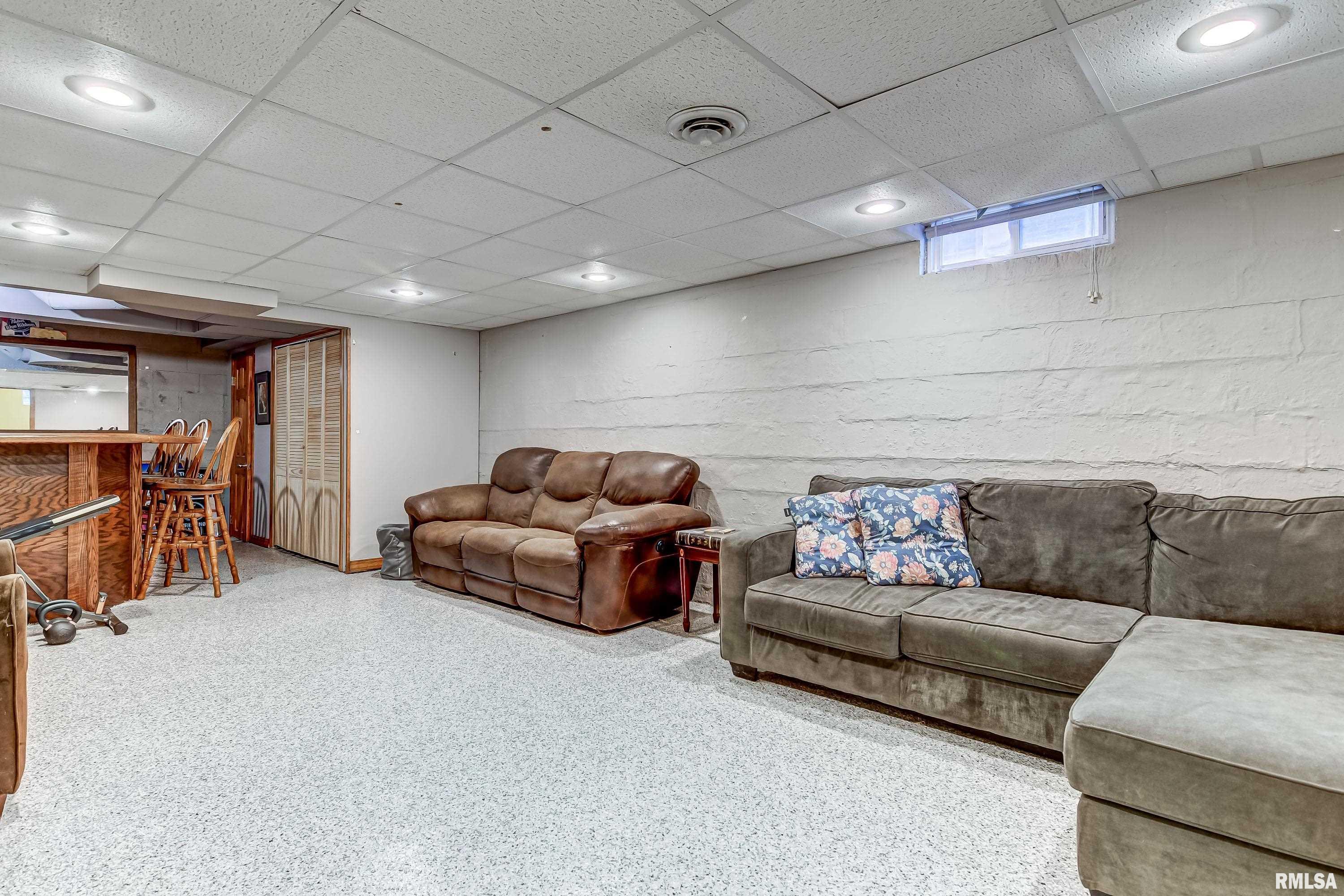 2112 Marland Street Springfield, IL 62702 - Photo 34 of 37