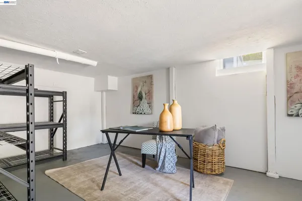 $3,995 | East 30th Street, Oakland, CA 94606