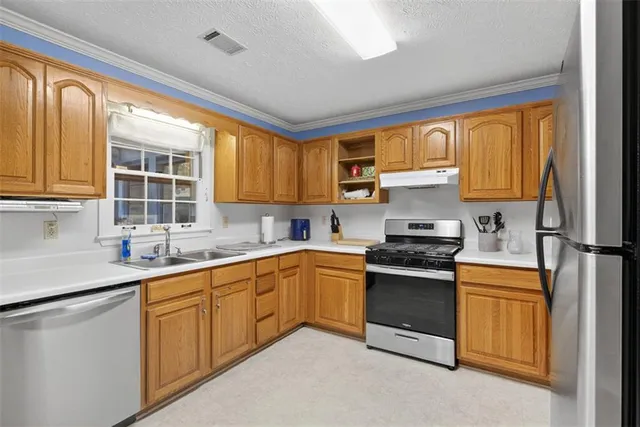 $2,800 | 2222 Amber Creek Trail, Buford, GA 30519