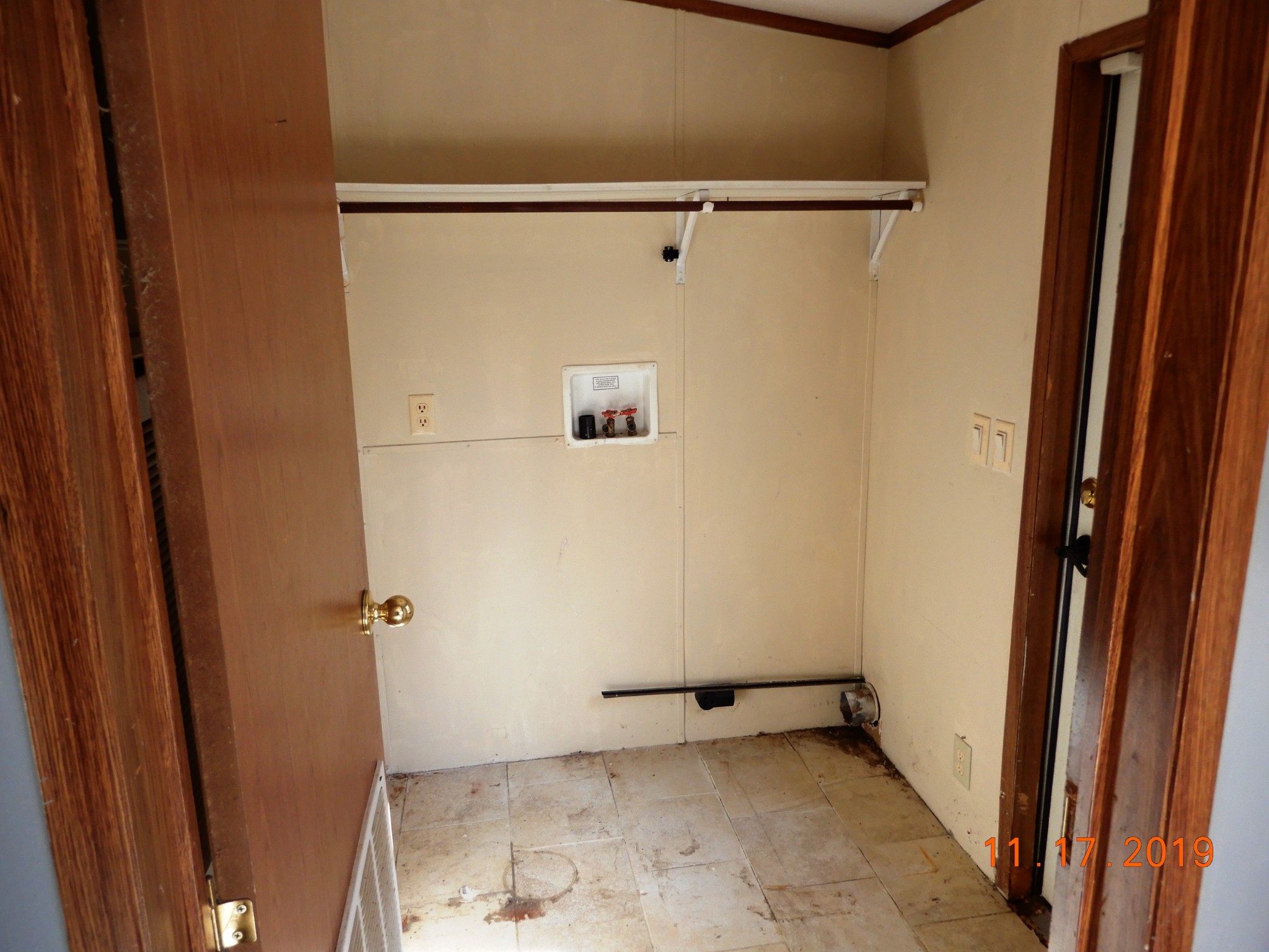 10408 Wilder Point Road Bon Aqua, TN 37025 - Photo 15 of 27 a view of a small space