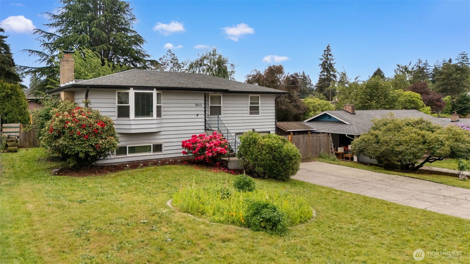 3915 South 248th Street Kent, WA 98032 - Photo 2 of 39