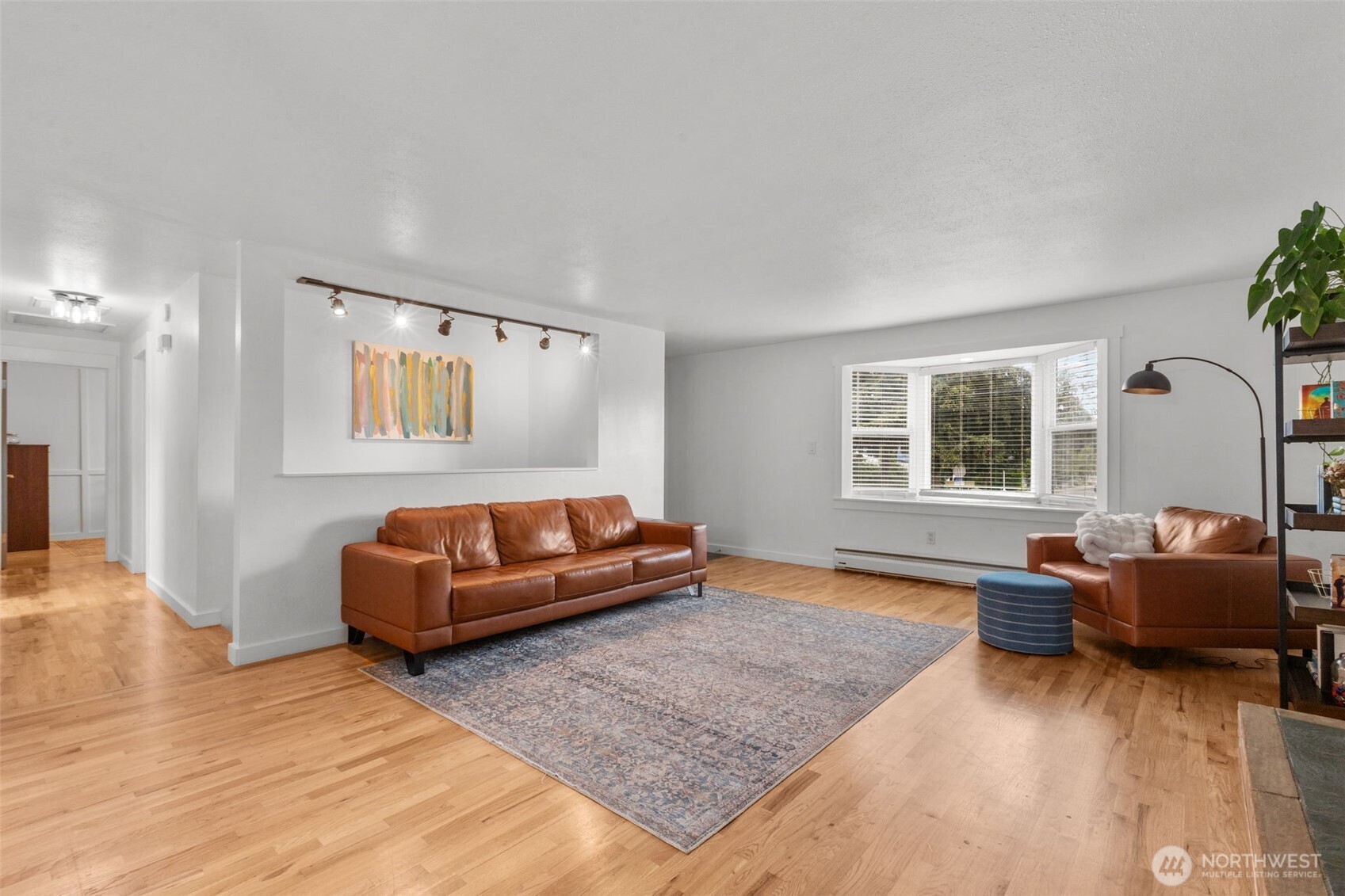 3915 South 248th Street Kent, WA 98032 - Photo 4 of 39