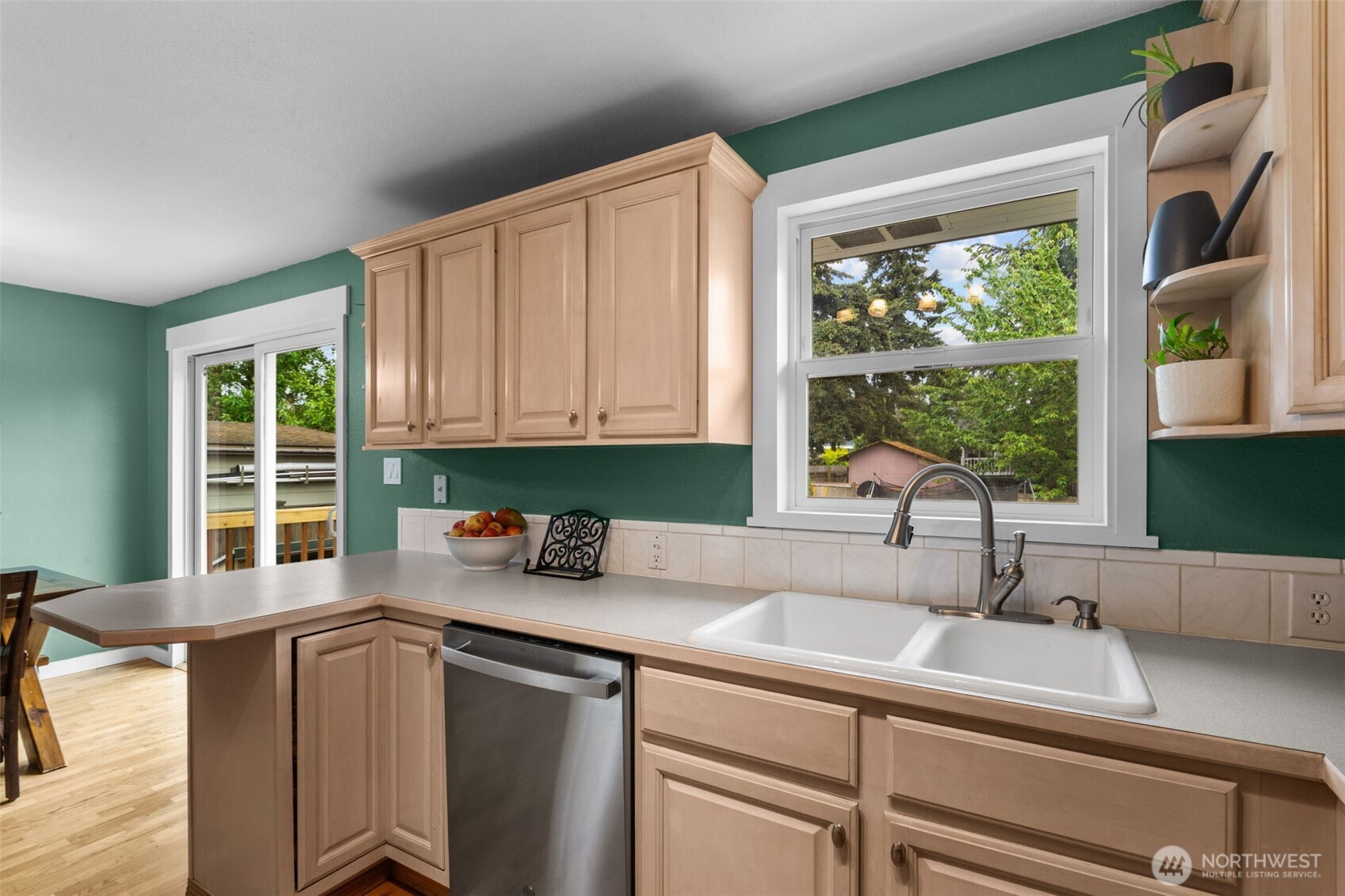 3915 South 248th Street Kent, WA 98032 - Photo 10 of 39
