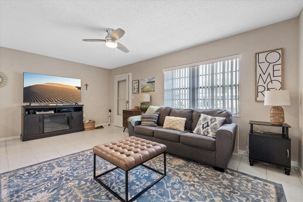 11635 Bayonet Lane, Unit B New Port Richey, FL 34654 - Photo 3 of 41