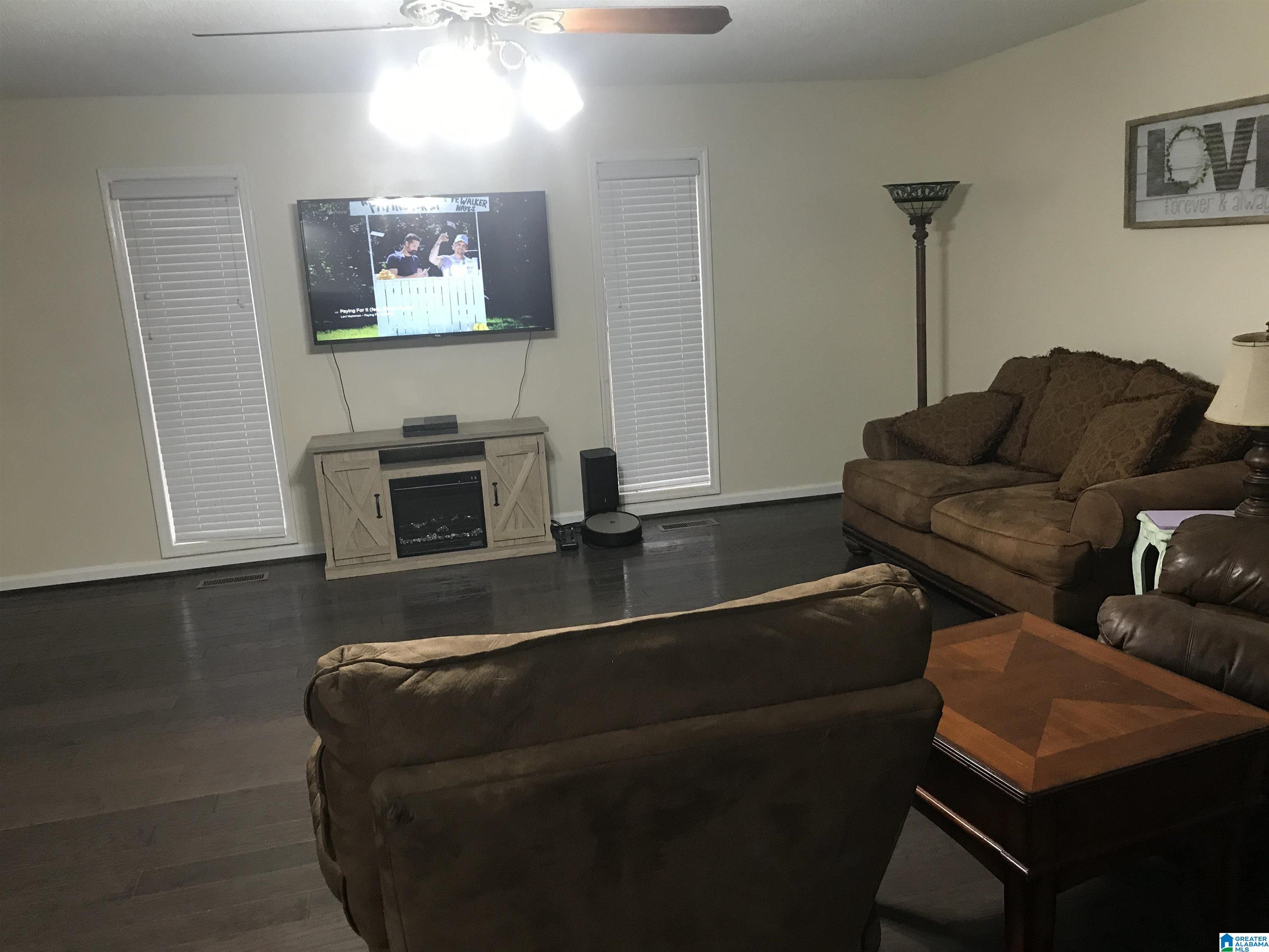 2353 County Road 38 Jemison, AL 35085 - Photo 2 of 25