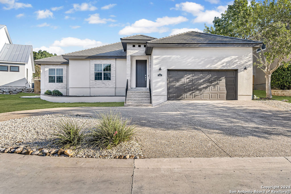 1303 Summerfield San Antonio, TX 78258 - Photo 2 of 27 Gallery Image 2