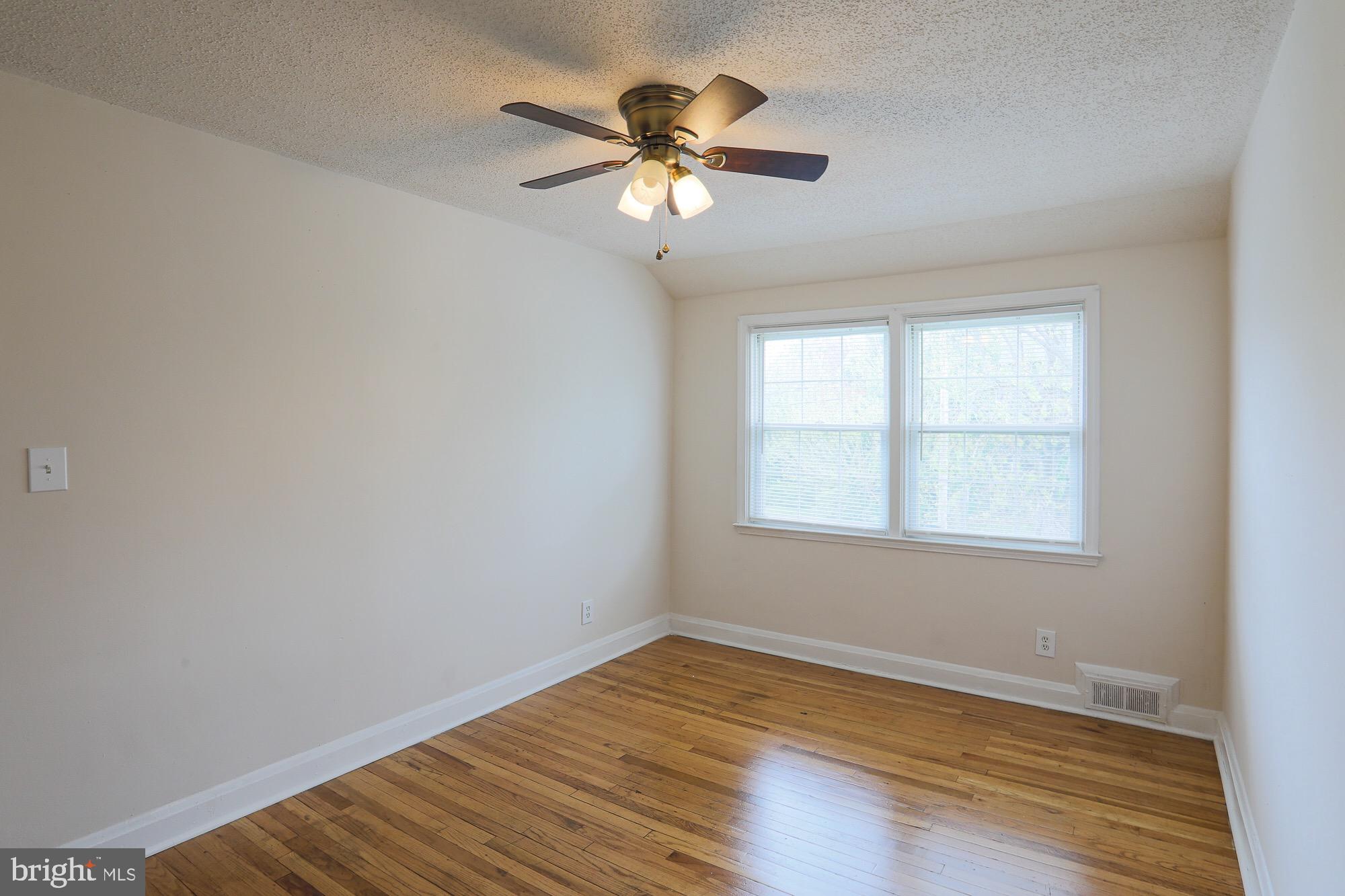 1304 East Cold Spring Lane Baltimore, MD 21239 - Photo 22 of 27 BEDROOM #2