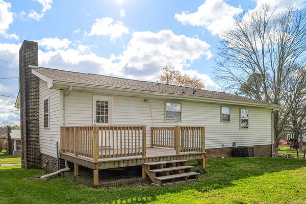 $309,000 | 111 Edgewood Circle, Fort Oglethorpe, GA 30742