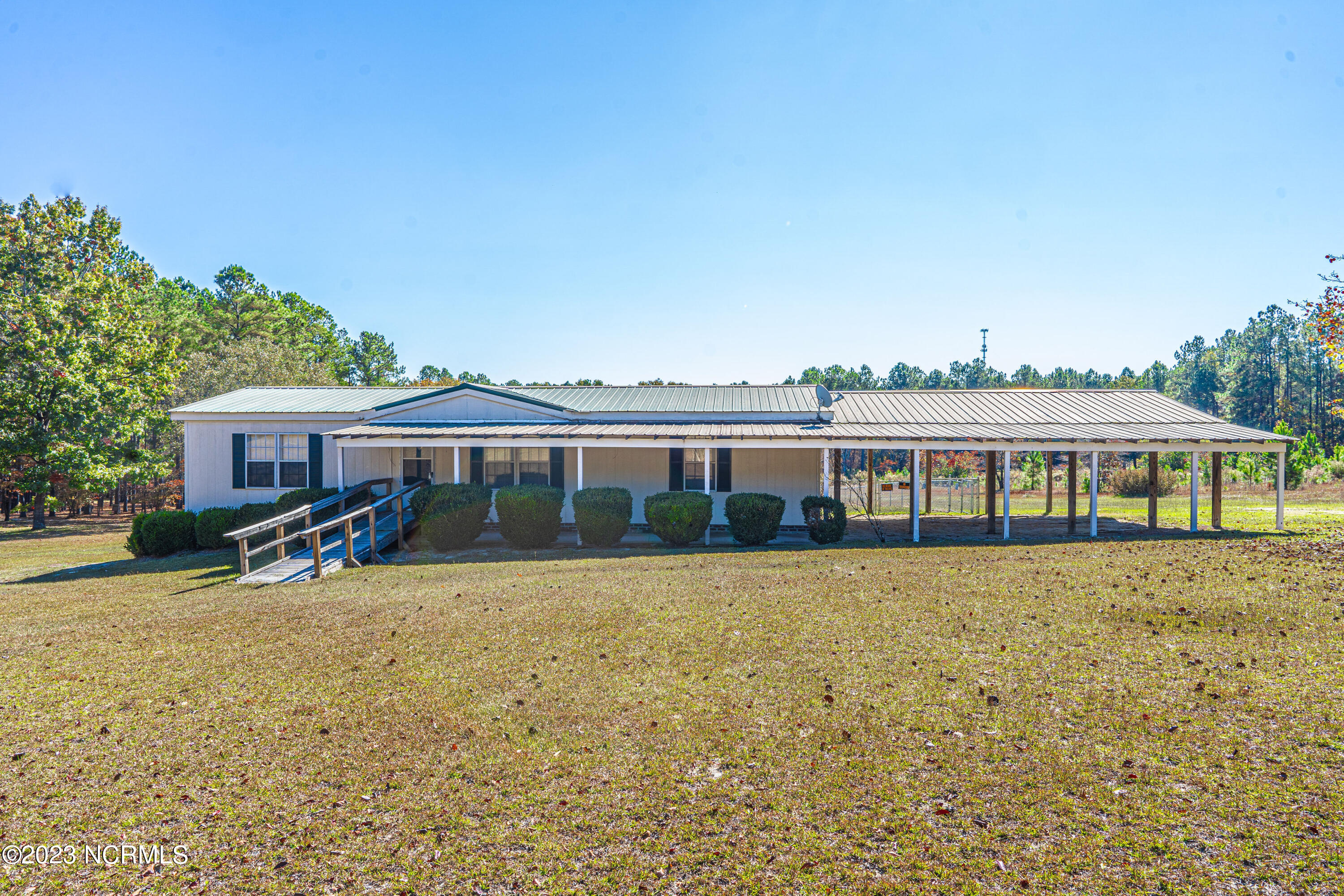 239 Deer Trail Hamlet, NC 28345 - Photo 5 of 38 DSC06223 (1)