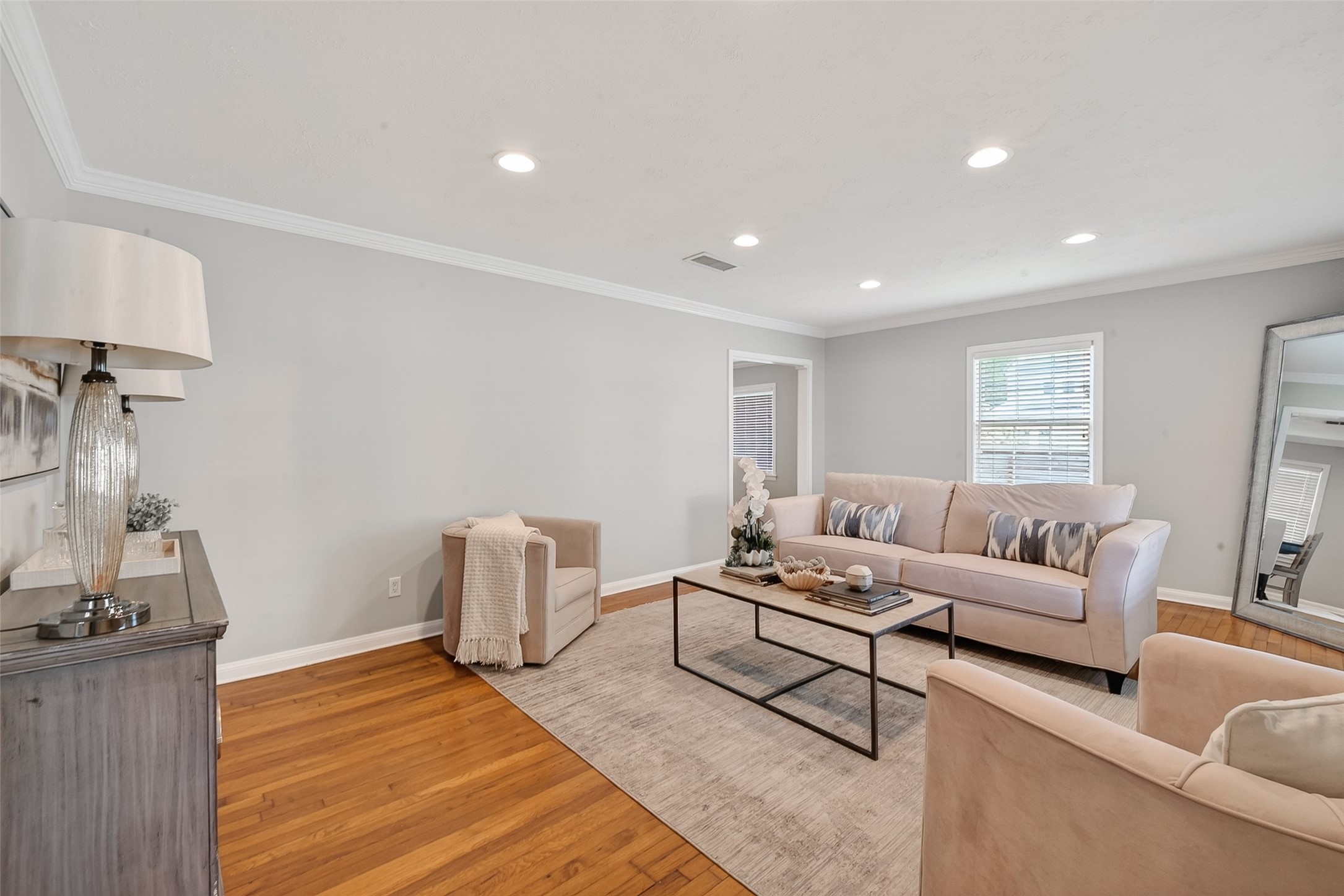 2019 Gostick Street Houston, TX 77008 - Photo 9 of 36
