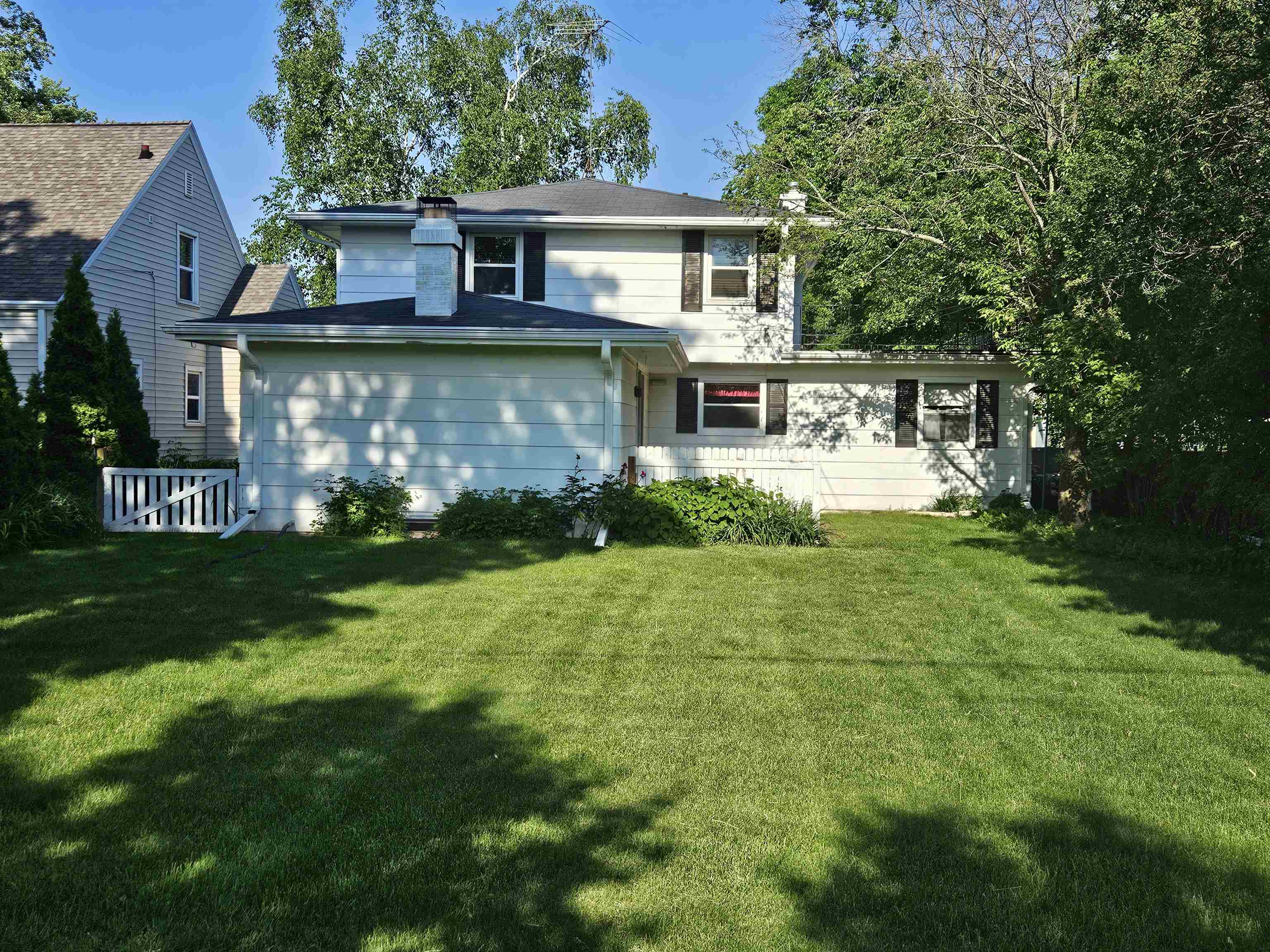 1823 North Alvin Street Appleton, WI 54911 - Photo 2 of 39