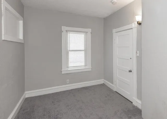 $67,000 | 2708 7th Avenue, Rock Island, IL 61201