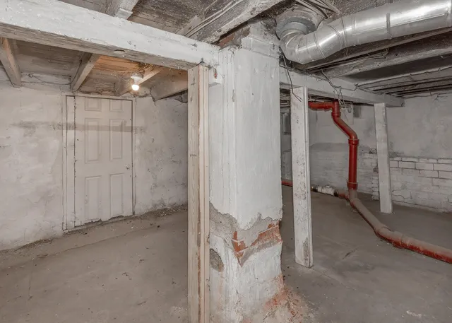 $67,000 | 2708 7th Avenue, Rock Island, IL 61201