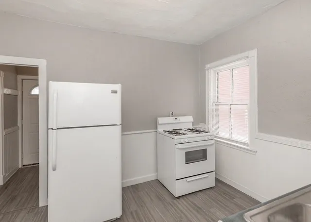 $67,000 | 2708 7th Avenue, Rock Island, IL 61201