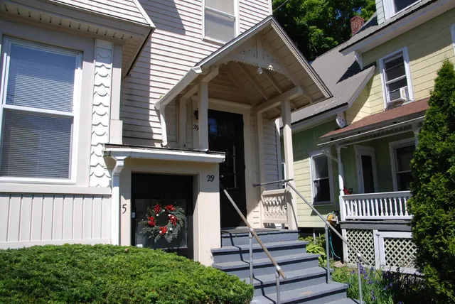 $1,750 | 29 Federal Street, Unit 2, Concord, NH 03301