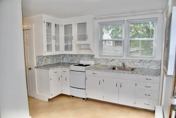 $1,750 | 29 Federal Street, Unit 2, Concord, NH 03301