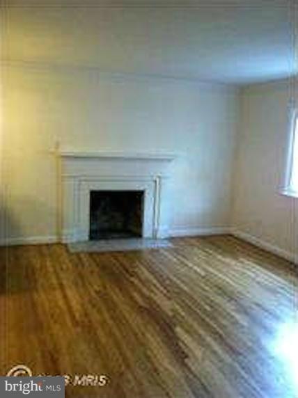 10507 Hayes Avenue Silver Spring, MD 20902 - Photo 2 of 8 Living Room