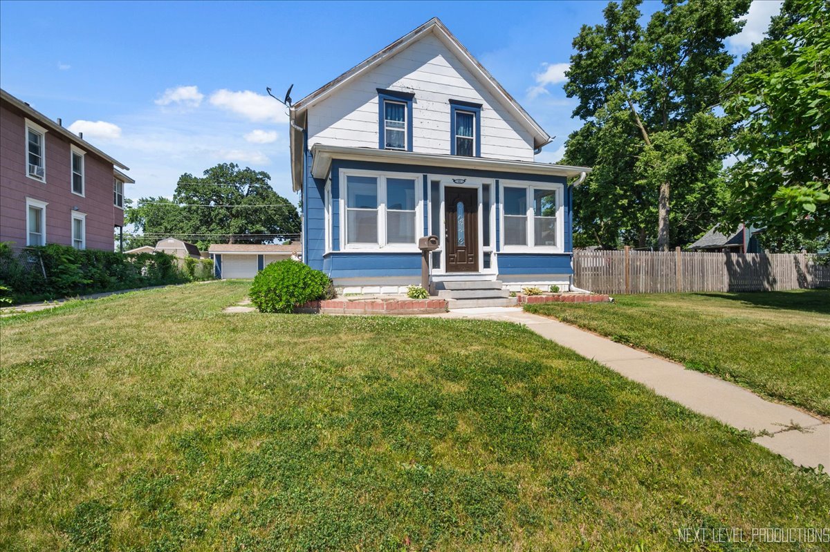 12 North Lincolnway St