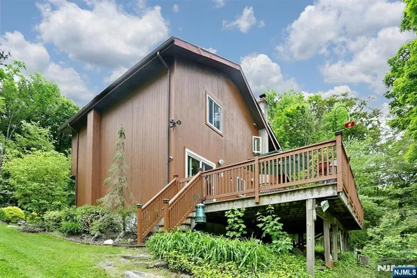 $599,900 | 64 Larchmont Drive, West Milford, NJ 07421