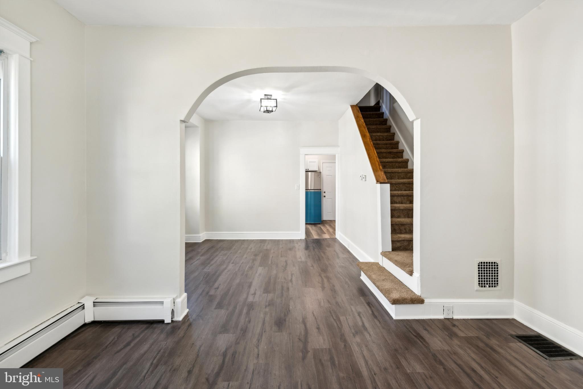 504 Arndt Avenue Riverside, NJ 08075 - Photo 3 of 15 Living Room
