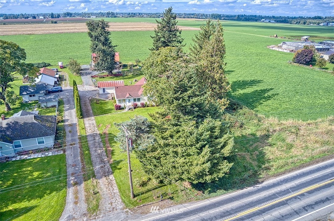 8263 Nooksack Road Everson, WA 98247 - Photo 12 of 36 a view of a city with a lake view