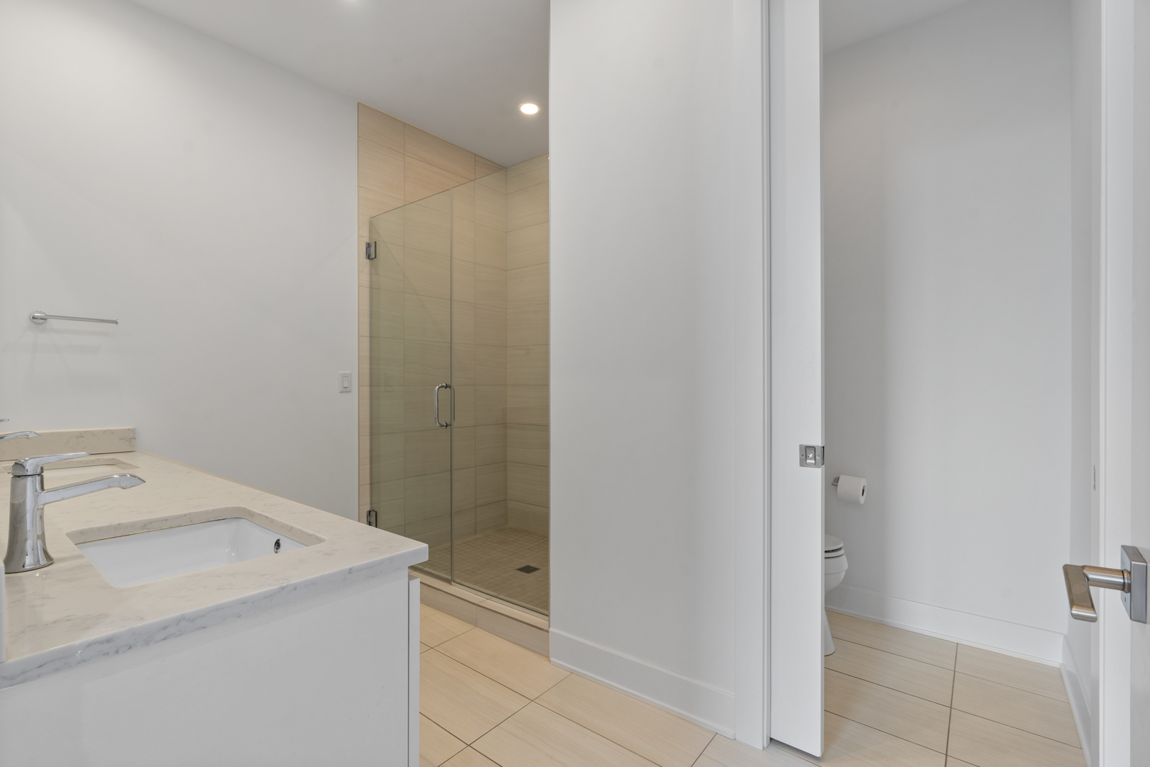 6 North Bishop Street, Unit 406 Chicago, IL 60607 - Photo 20 of 34